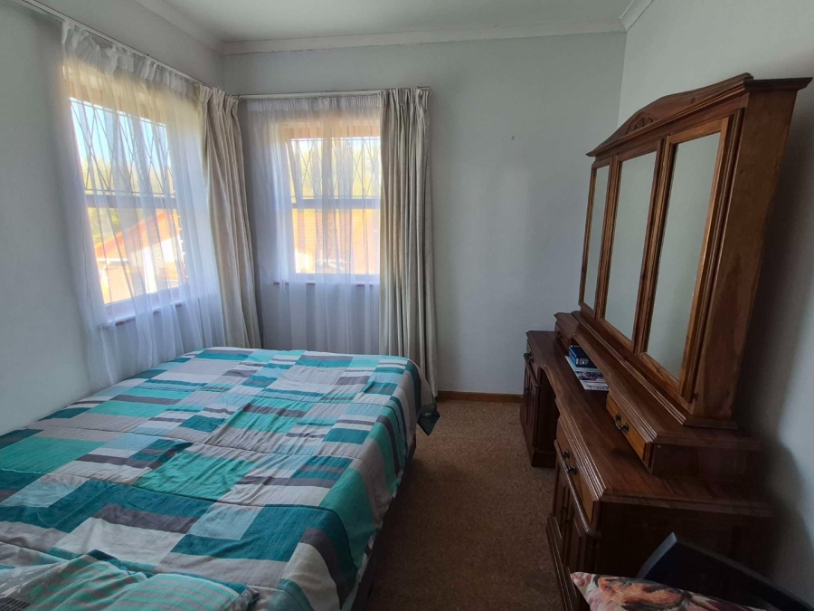 3 Bedroom Property for Sale in Kabega Park Eastern Cape